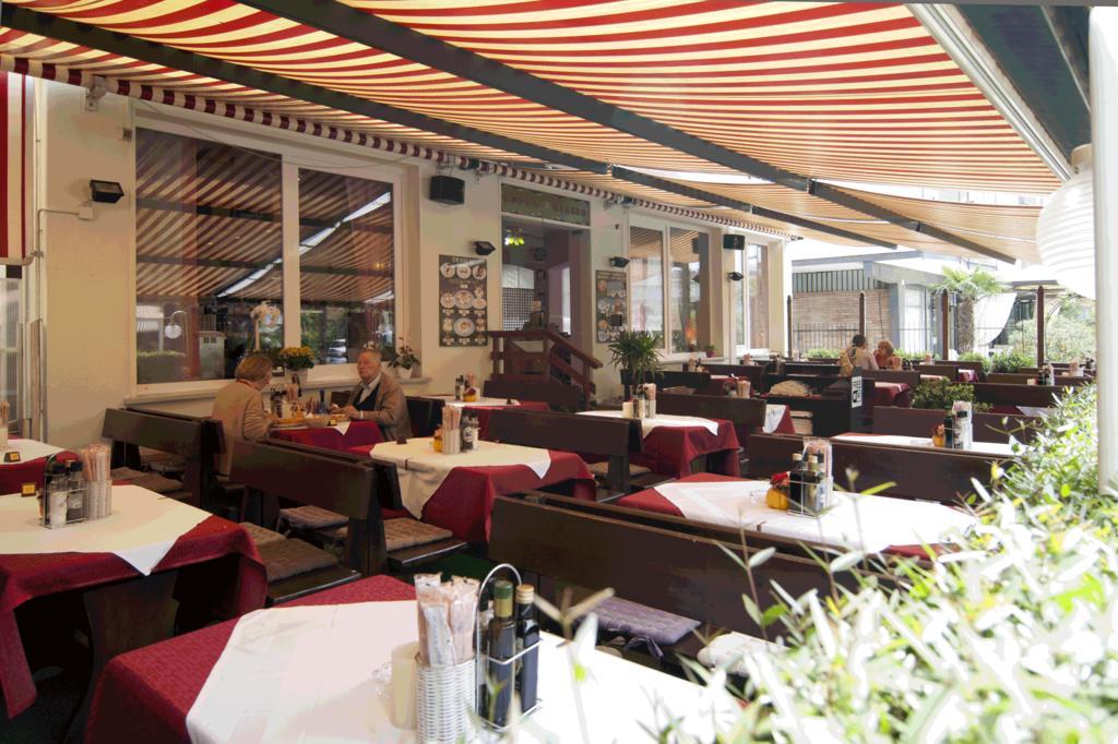 Hotel Rialto Riva del Garda Esterno foto