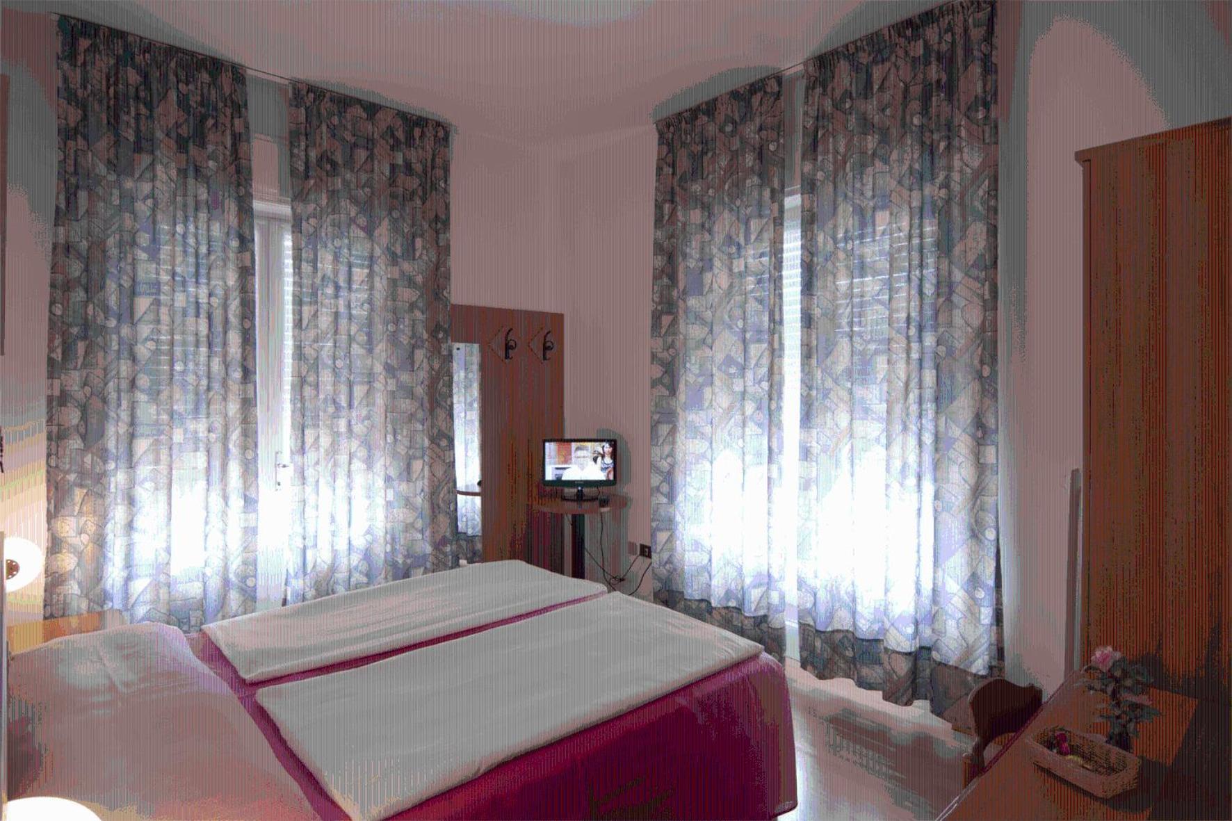 Hotel Rialto Riva del Garda Camera foto
