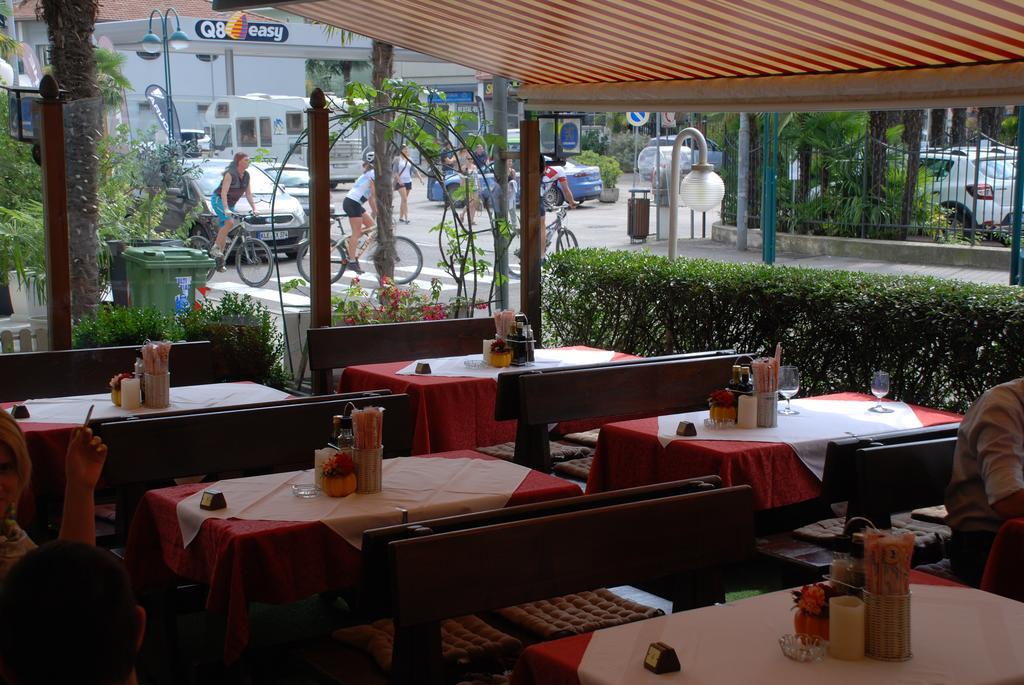 Hotel Rialto Riva del Garda Camera foto